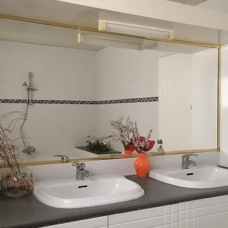 Apartment Nirvana Arthouse 2km From Lca Center Larnaca